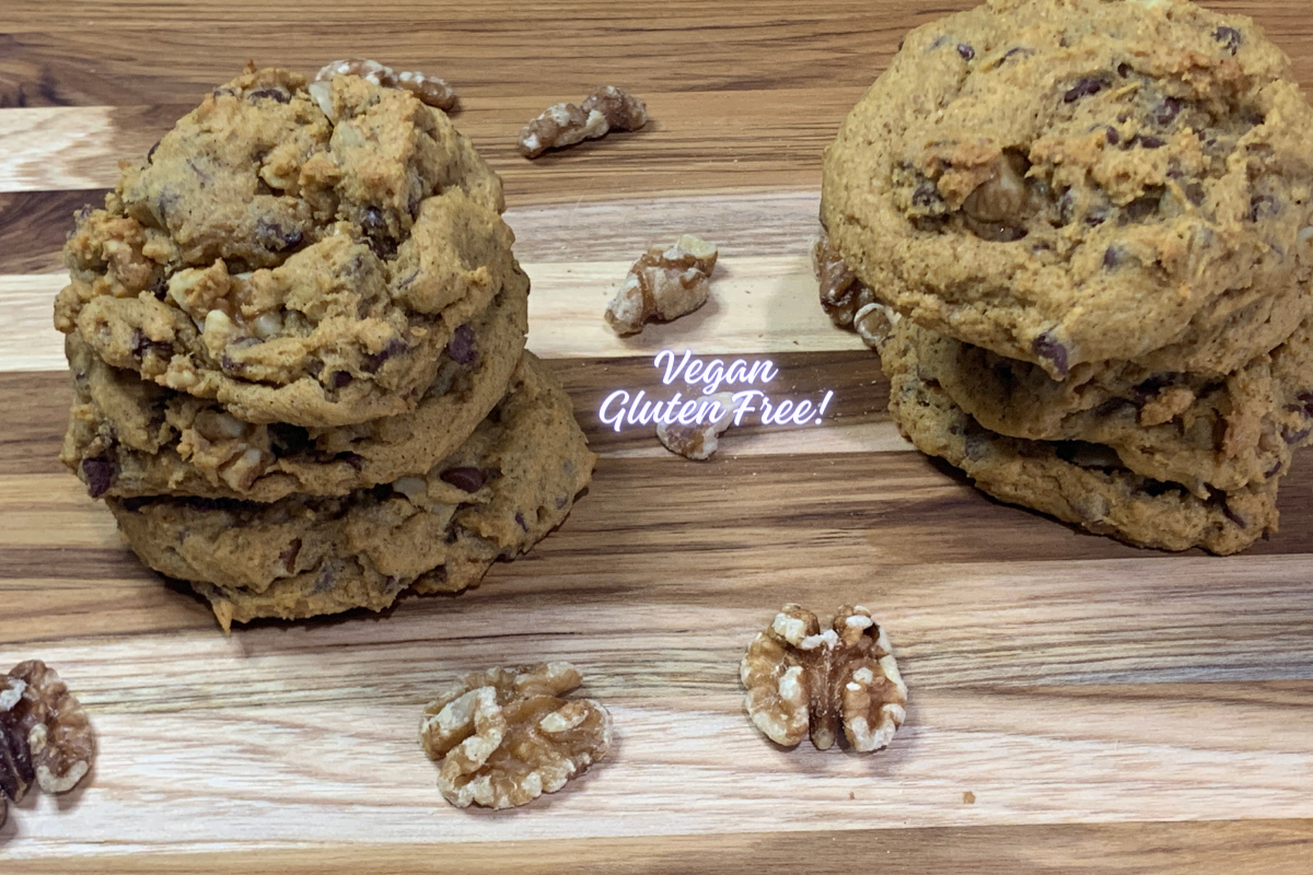 Walnut Chocolate Chip Pumpkin Cookies