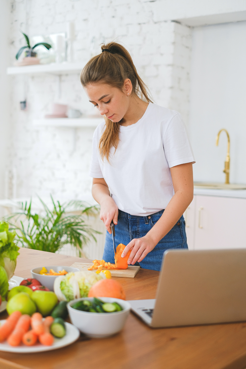 Mastering Meal Prepping: Learn Simple Tips for Starting A Plant Based Diet