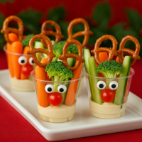 reindeer veggie cups
